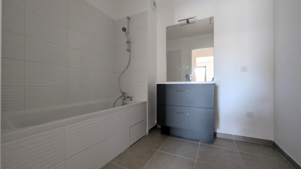 Appartement Aubervilliers 3 pièce(s) 65.5 m2 – Image 8