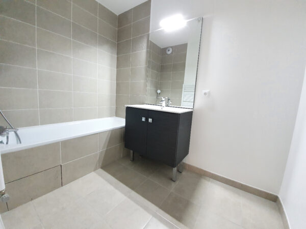 Appartement Saint Denis 3 pièce(s) 75.10 m2 - Image 8